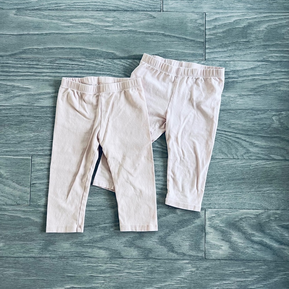 Set of 2 3/4 length leggings in powder and light pink color